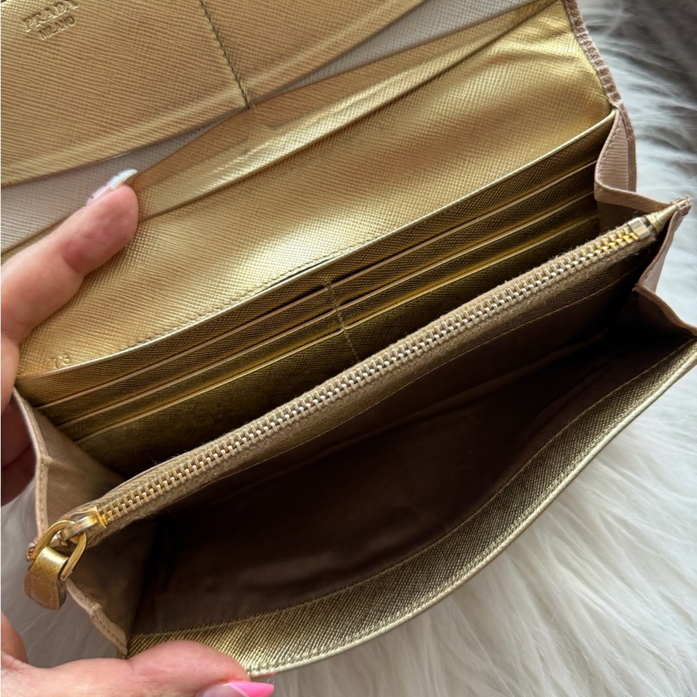 Prada Pink-Beige Saffiano Leather Flap Continental Wallet with Gold Logo - Picture 7 of 8